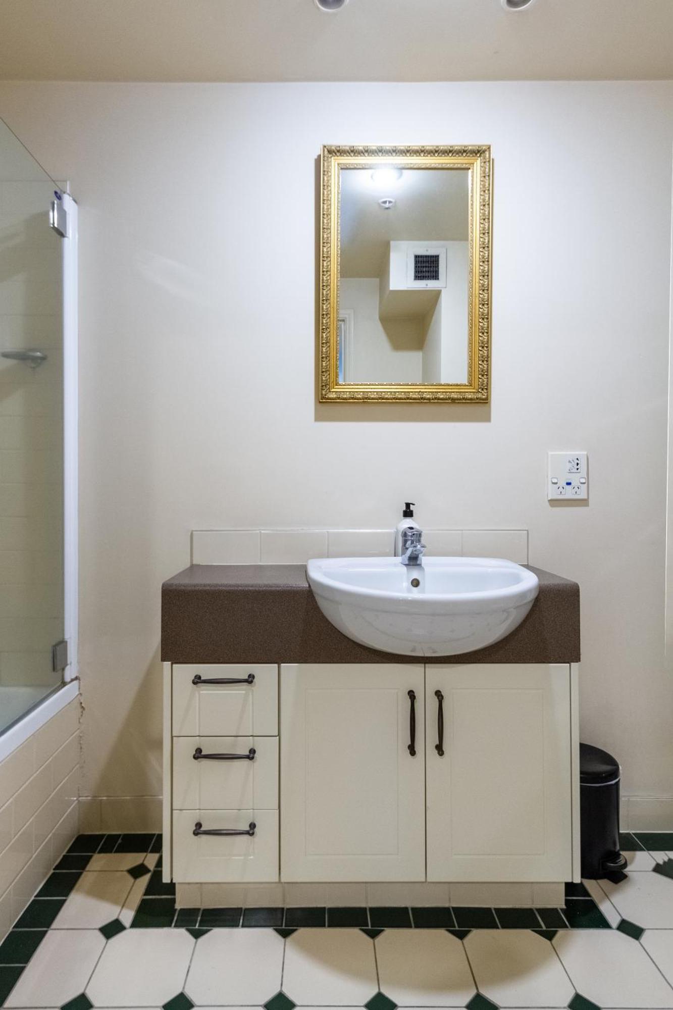 크라이스트처치 Beauty In The Cbd - 1Bed Free Parking Pool 아파트 외부 사진