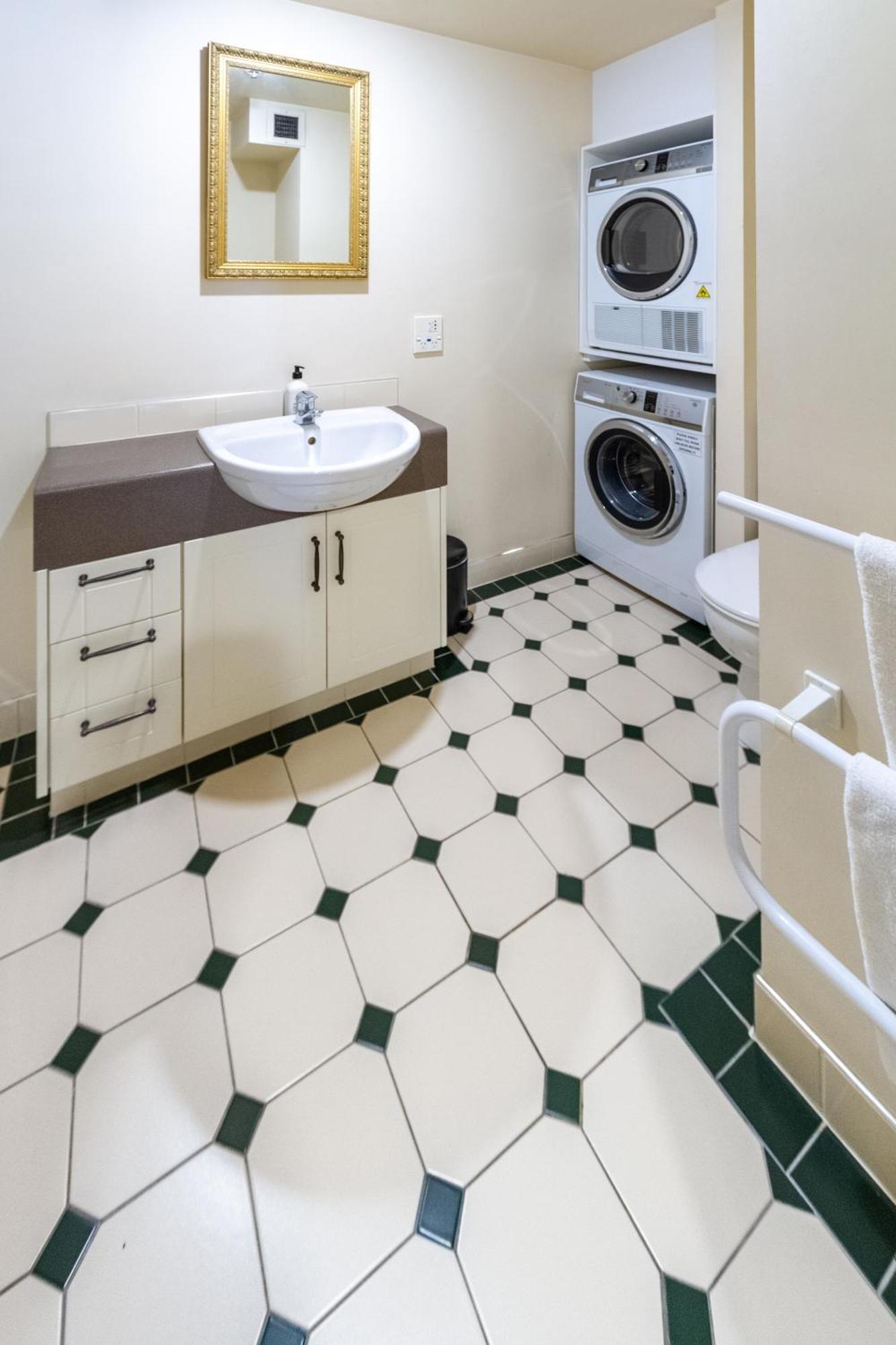 크라이스트처치 Beauty In The Cbd - 1Bed Free Parking Pool 아파트 외부 사진